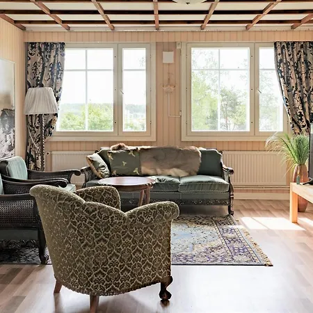 Ekbladh * Vastanfjard