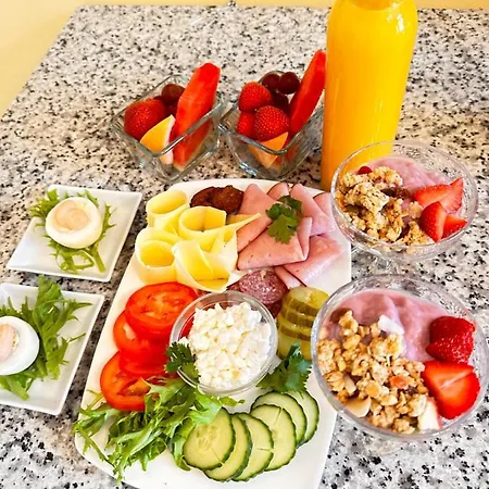 Отель Ekbladh *